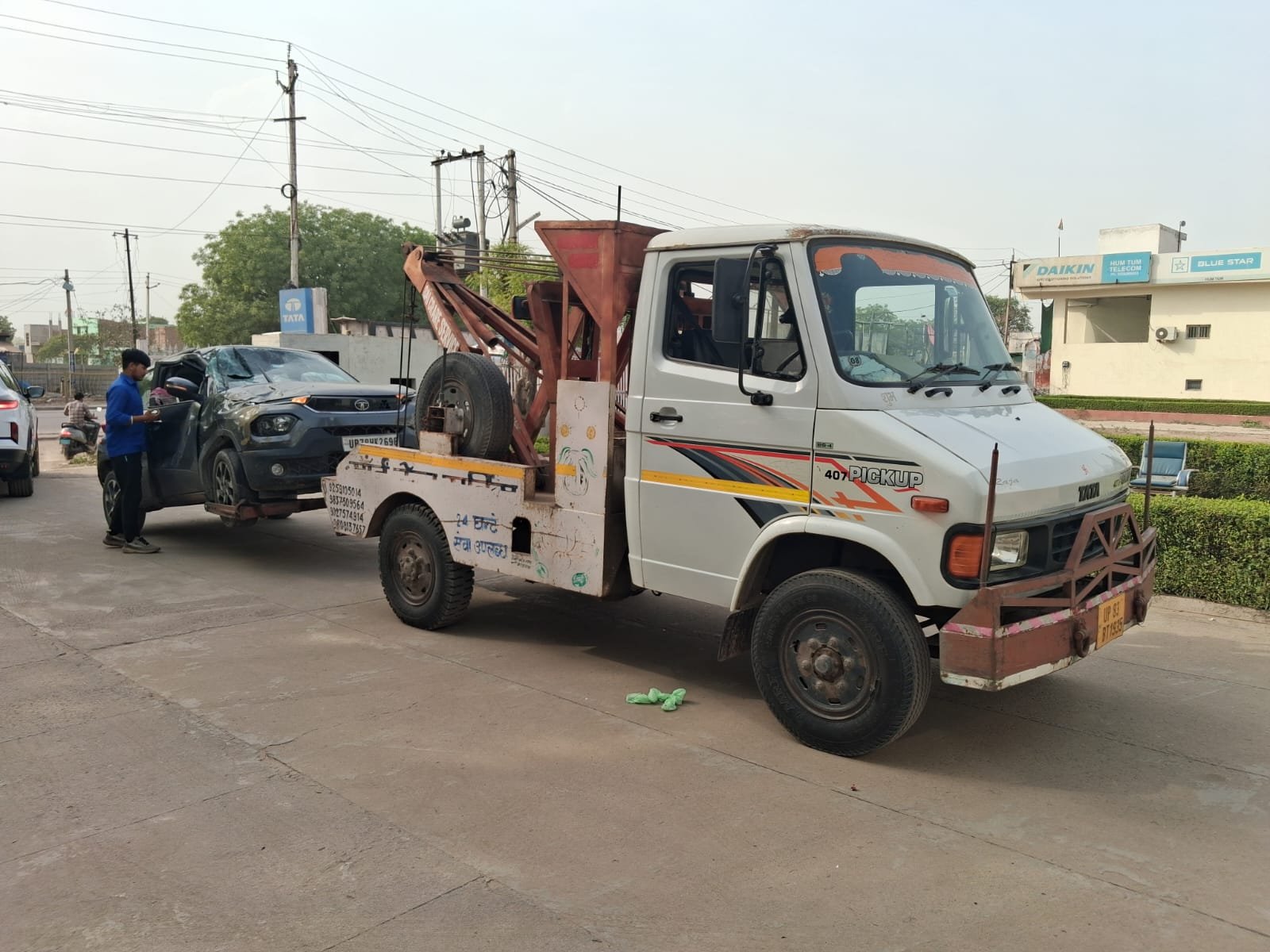 Two wheeler towing
